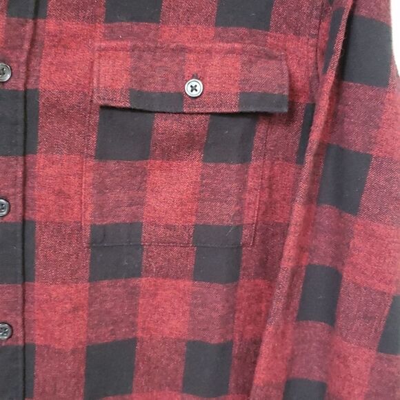 Kenneth Cole Shirt Mens Size Large Flannel Black Red Buffalo Plaid - Picture 3 of 8